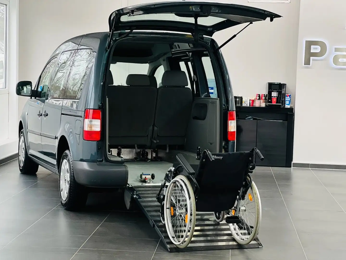 Volkswagen Caddy Life 1.9 TDI Behindertengerecht-Rampe Grau - 1