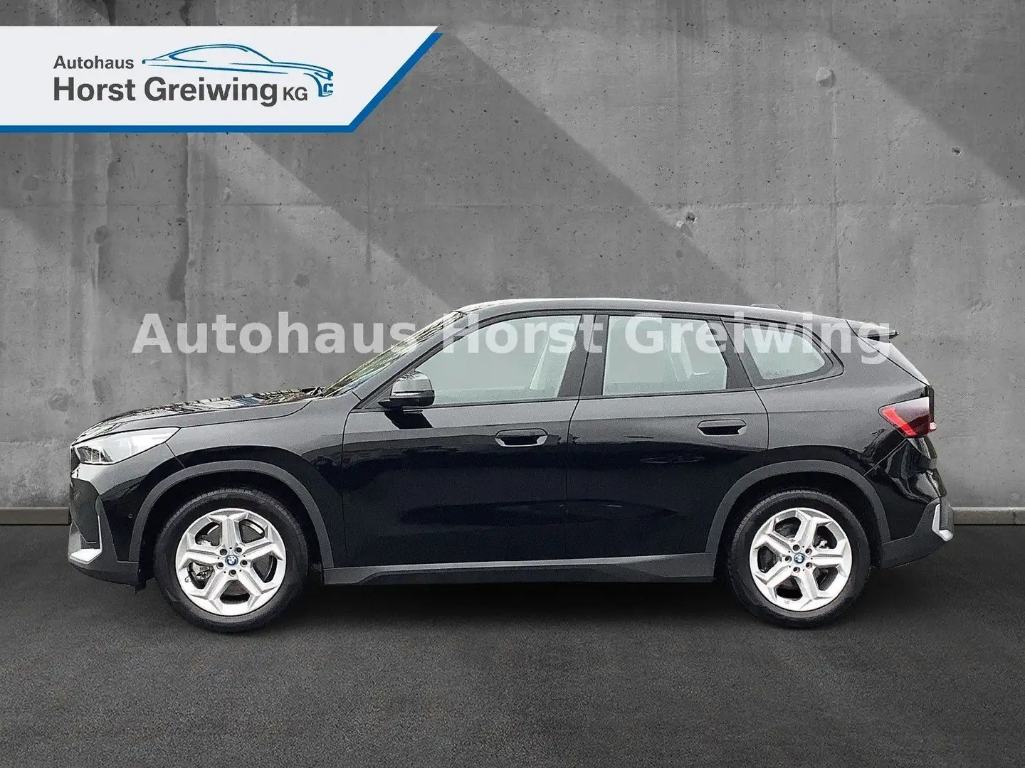 BMW iX1 30xDrive AHK Parkas 360°HUD Driving Assist Schwarz - 2