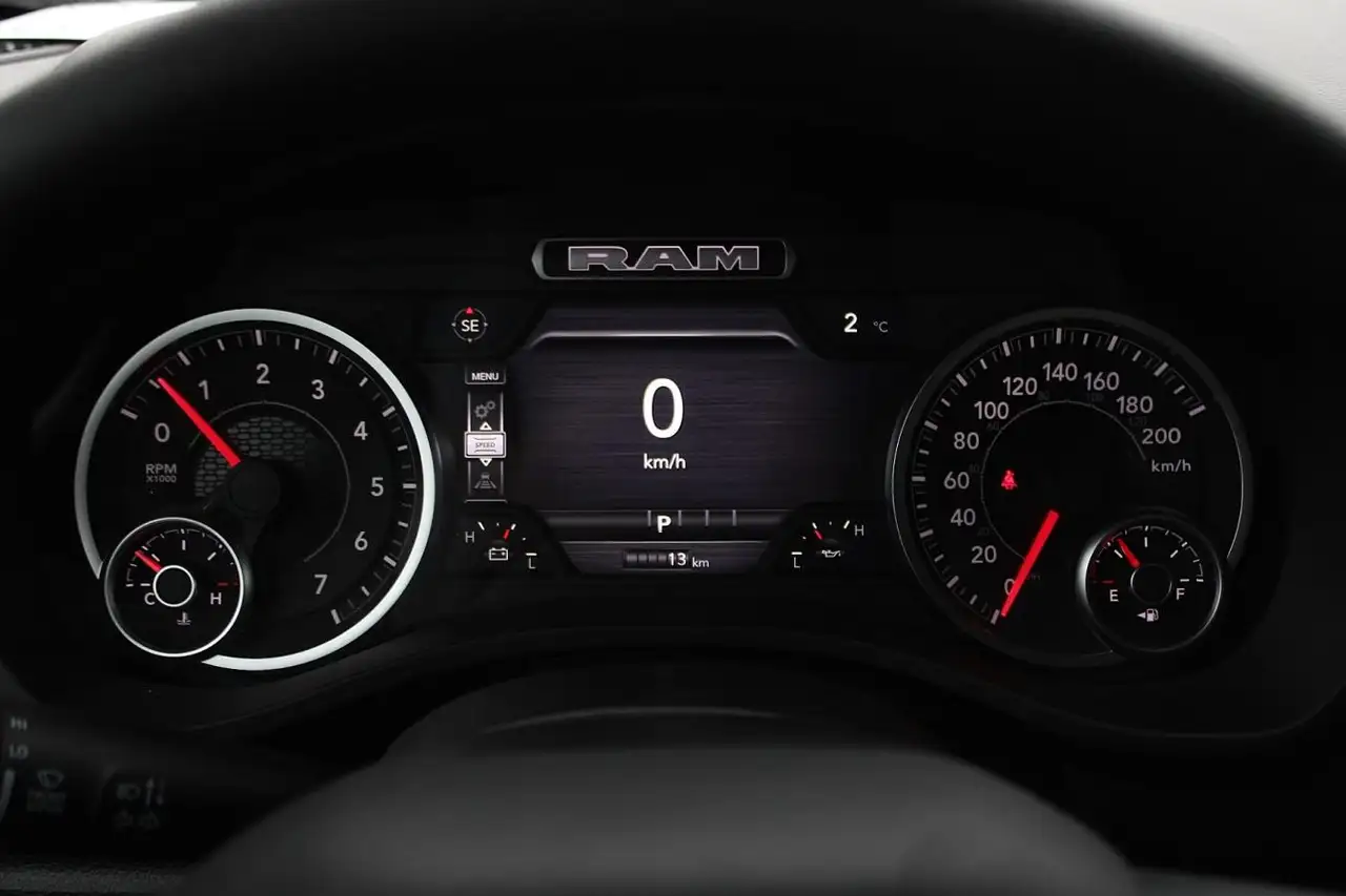 RAM 1500 снимка RAM 1500