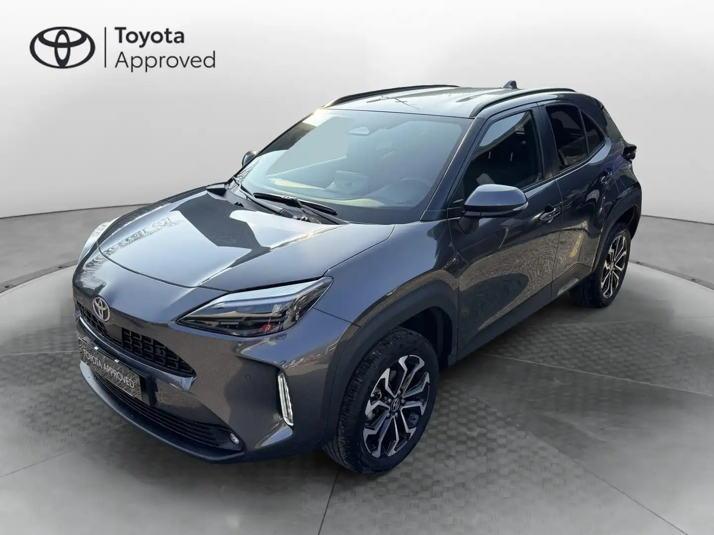 Toyota Yaris Cross 1.5 Hybrid 5p. E-CVT Trend Grigio - 1