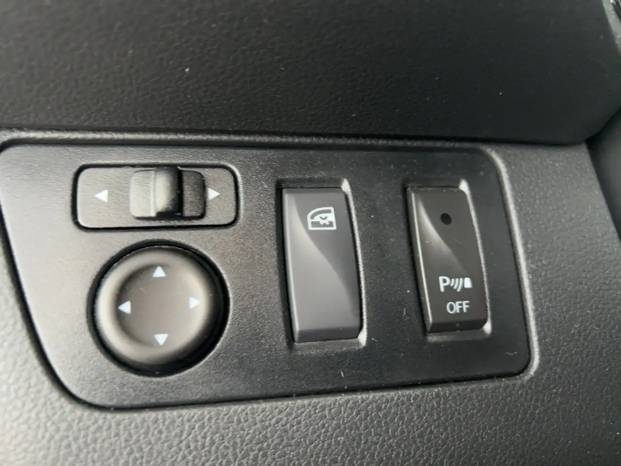 Dacia Spring Electric 65 Extreme Rückfahrkamera PDC BT 16