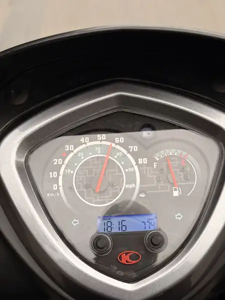 Kymco Agility 50 - foto 4