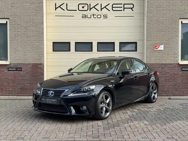 Lexus IS 300 300h Luxury Line Dealer O.H|Mark levinson|Trekhaak