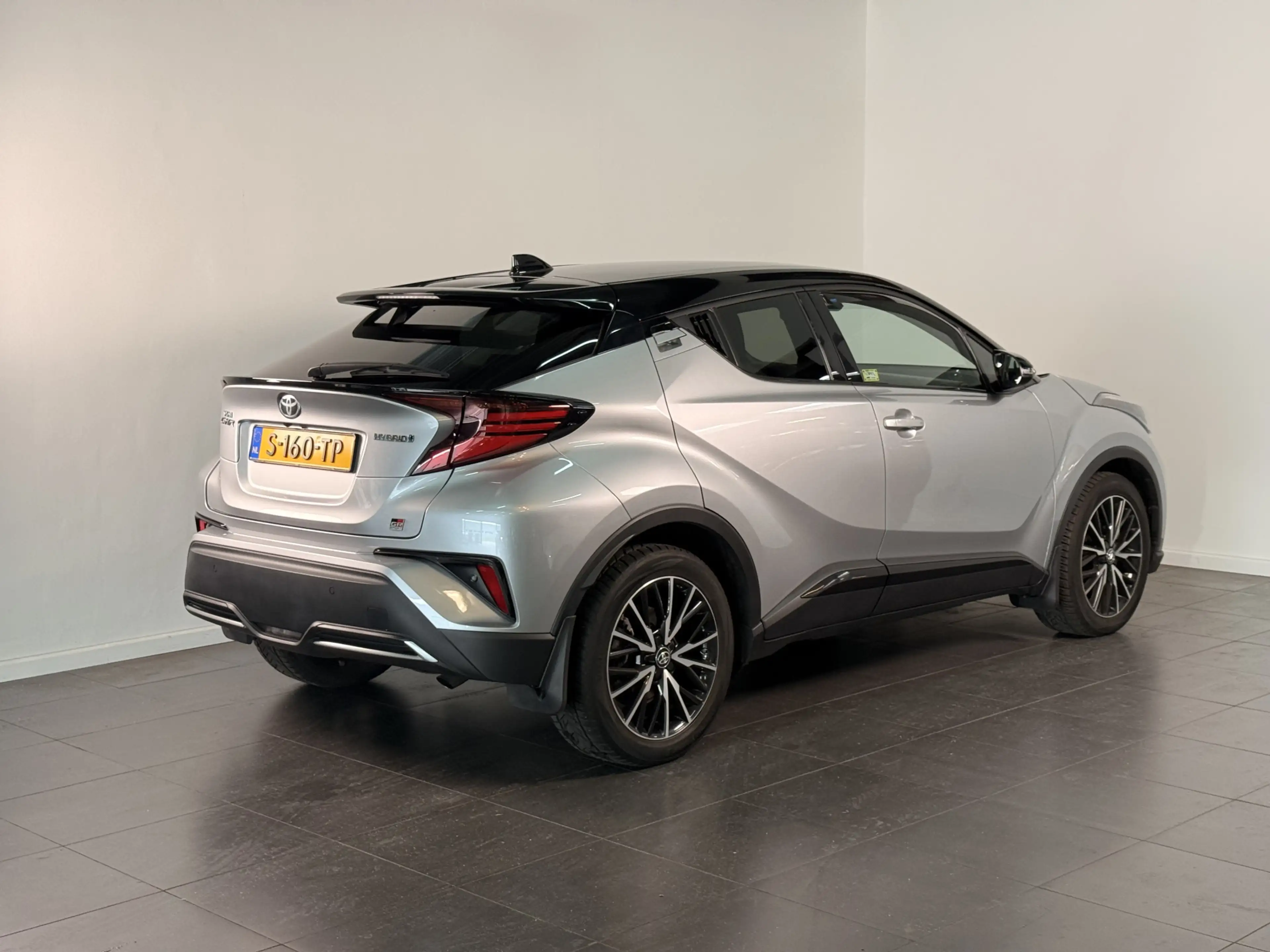 Toyota C-HR 2.0 Hybrid GR-Sport Limited | Apple Carplay | Bear — photo 3