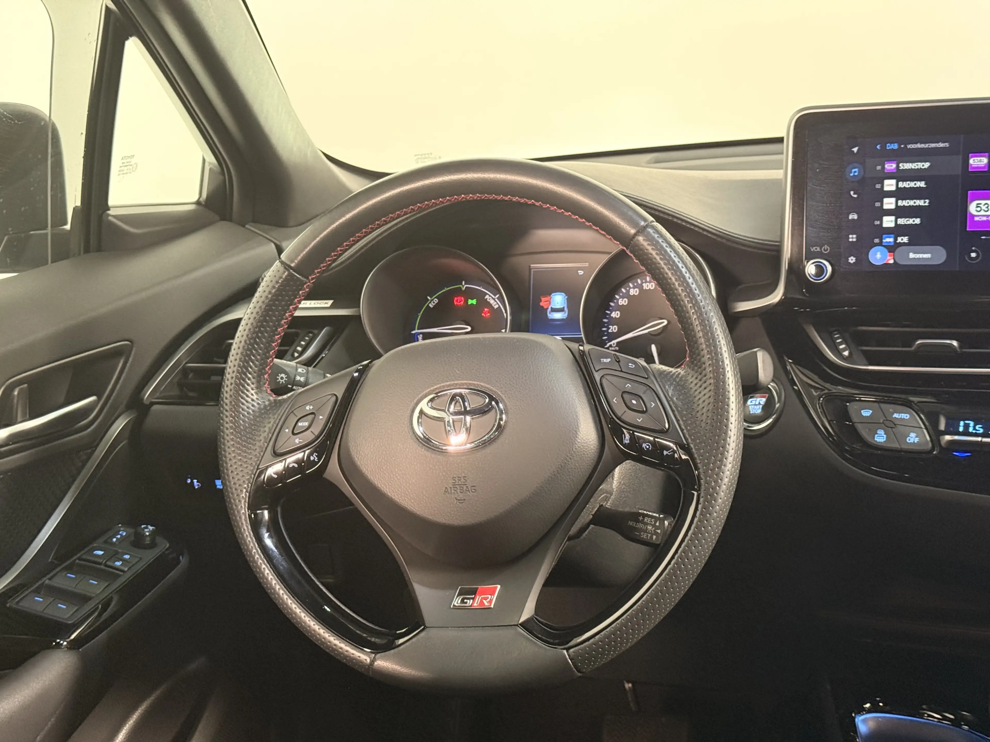 Toyota C-HR 2.0 Hybrid GR-Sport Limited | Apple Carplay | Bear — photo 8