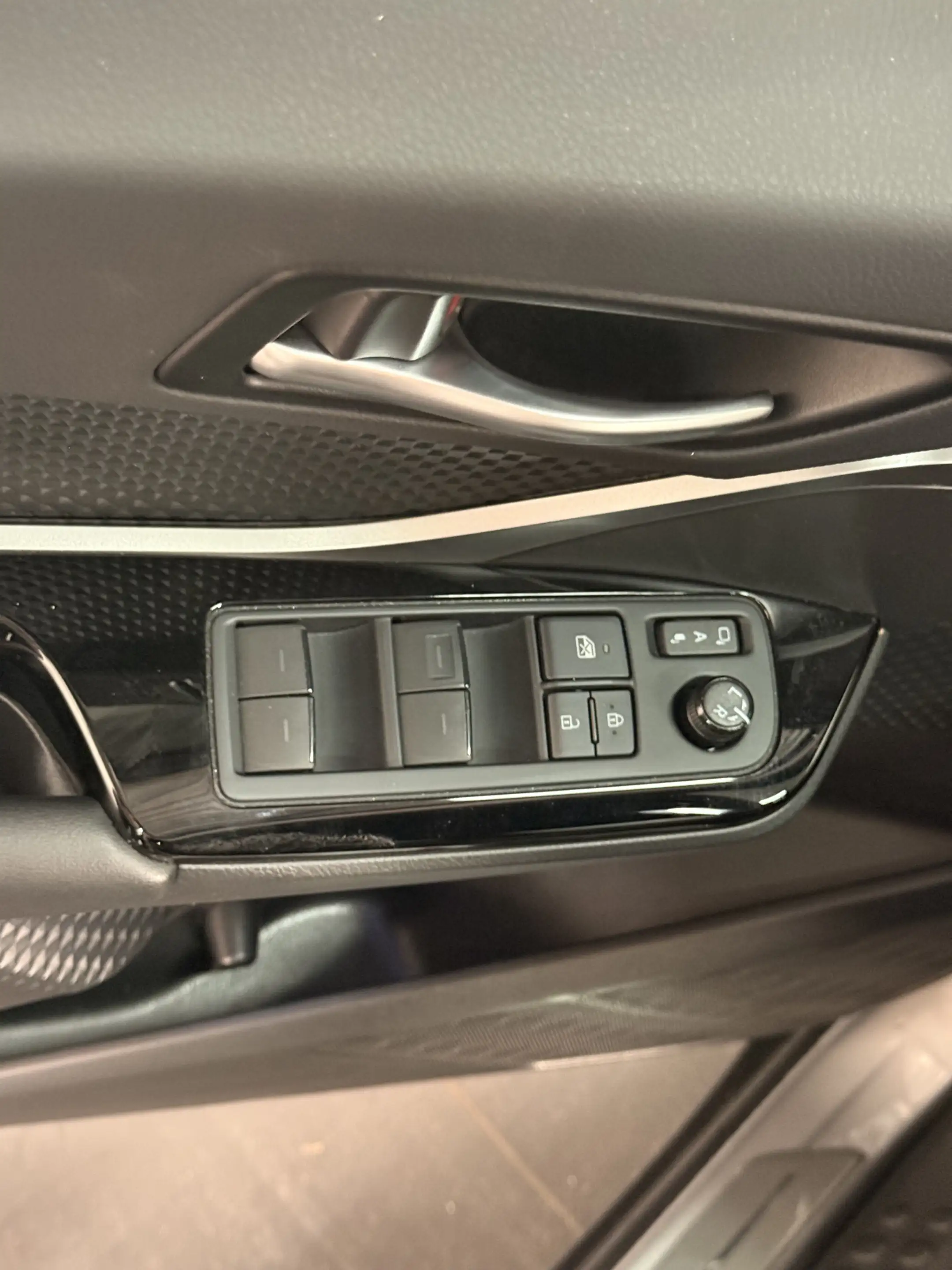 Toyota C-HR 2.0 Hybrid GR-Sport Limited | Apple Carplay | Bear — photo 6