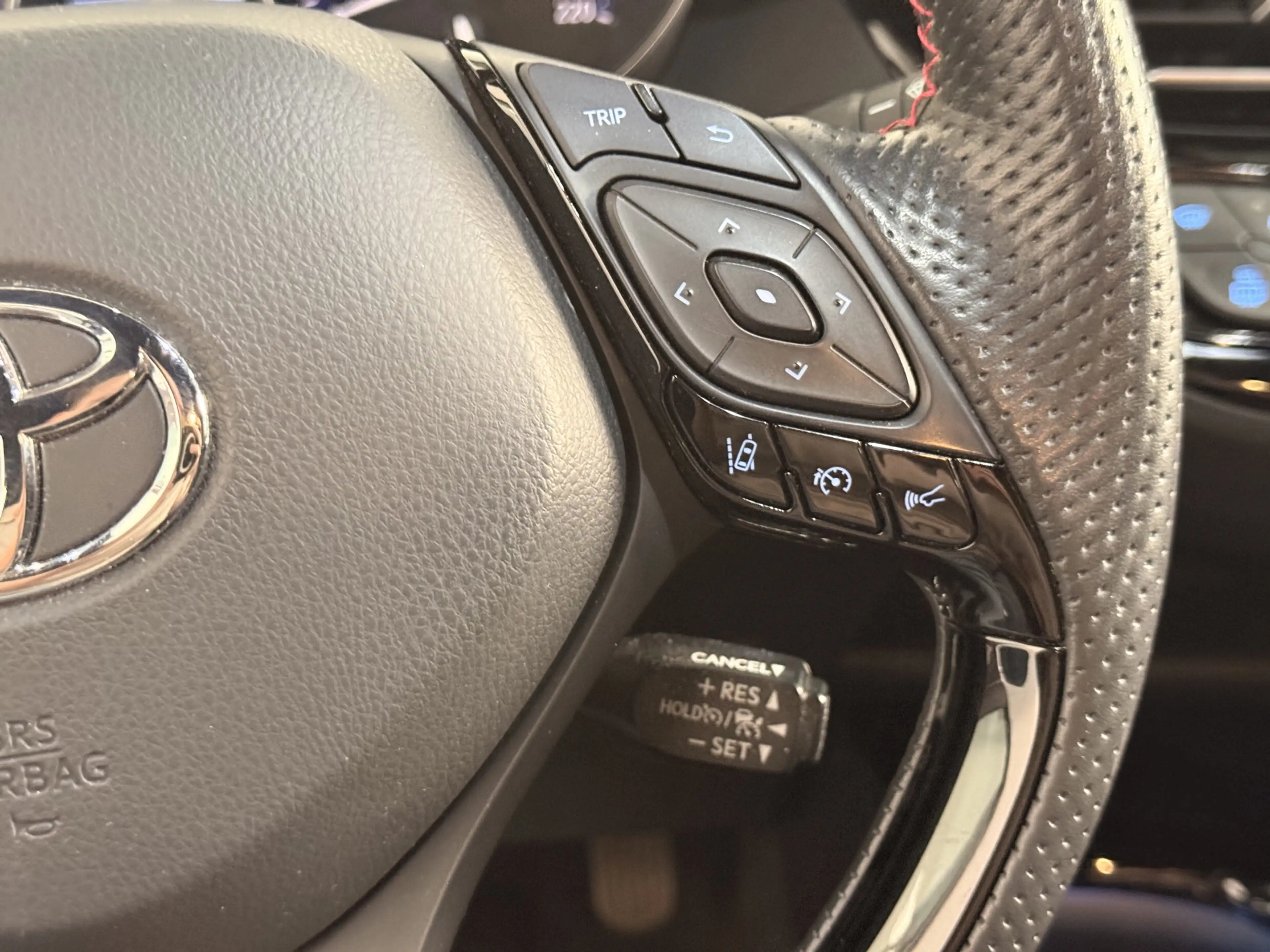 Toyota C-HR 2.0 Hybrid GR-Sport Limited | Apple Carplay | Bear — photo 10