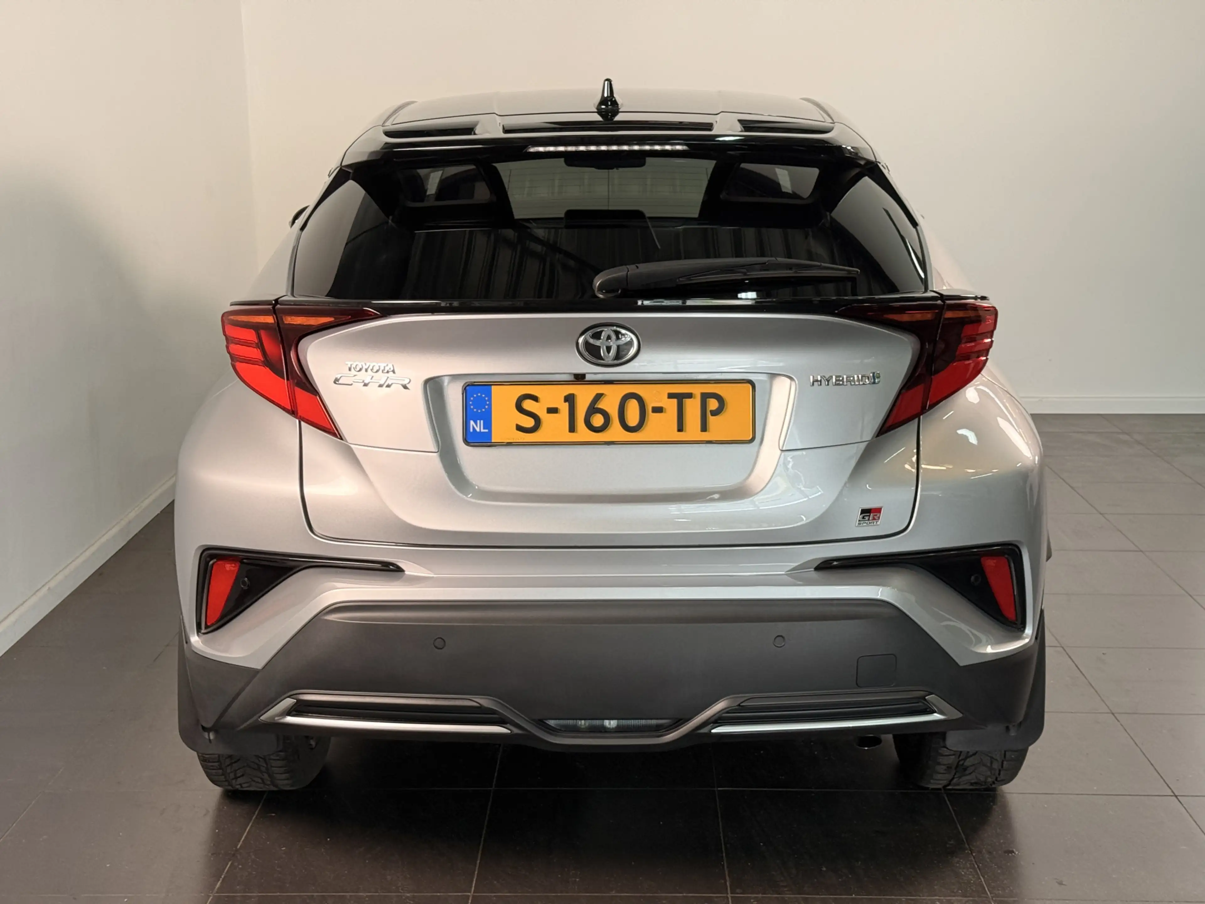 Toyota C-HR 2.0 Hybrid GR-Sport Limited | Apple Carplay | Bear — photo 5