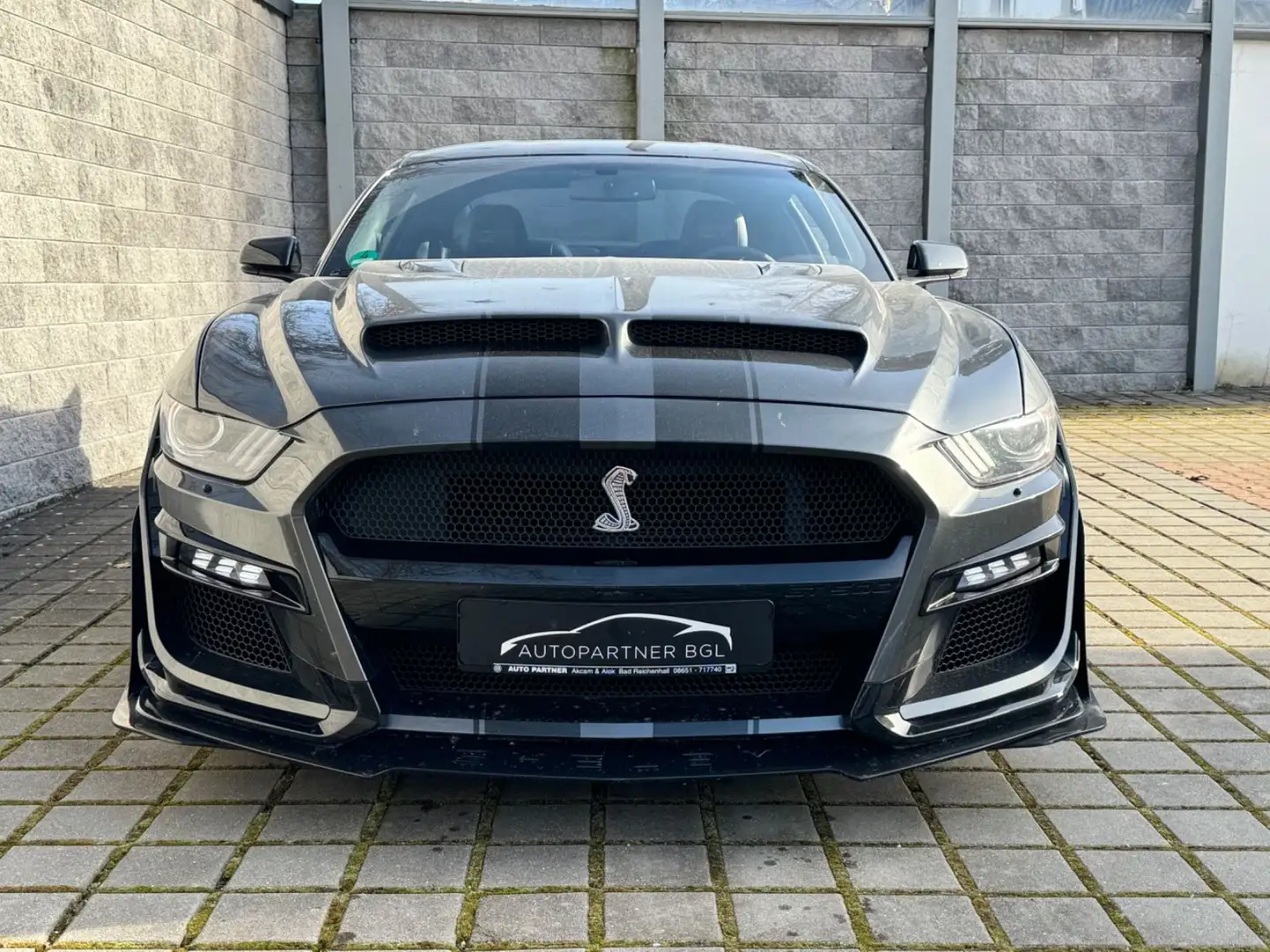 Ford Mustang GT Gris - 2
