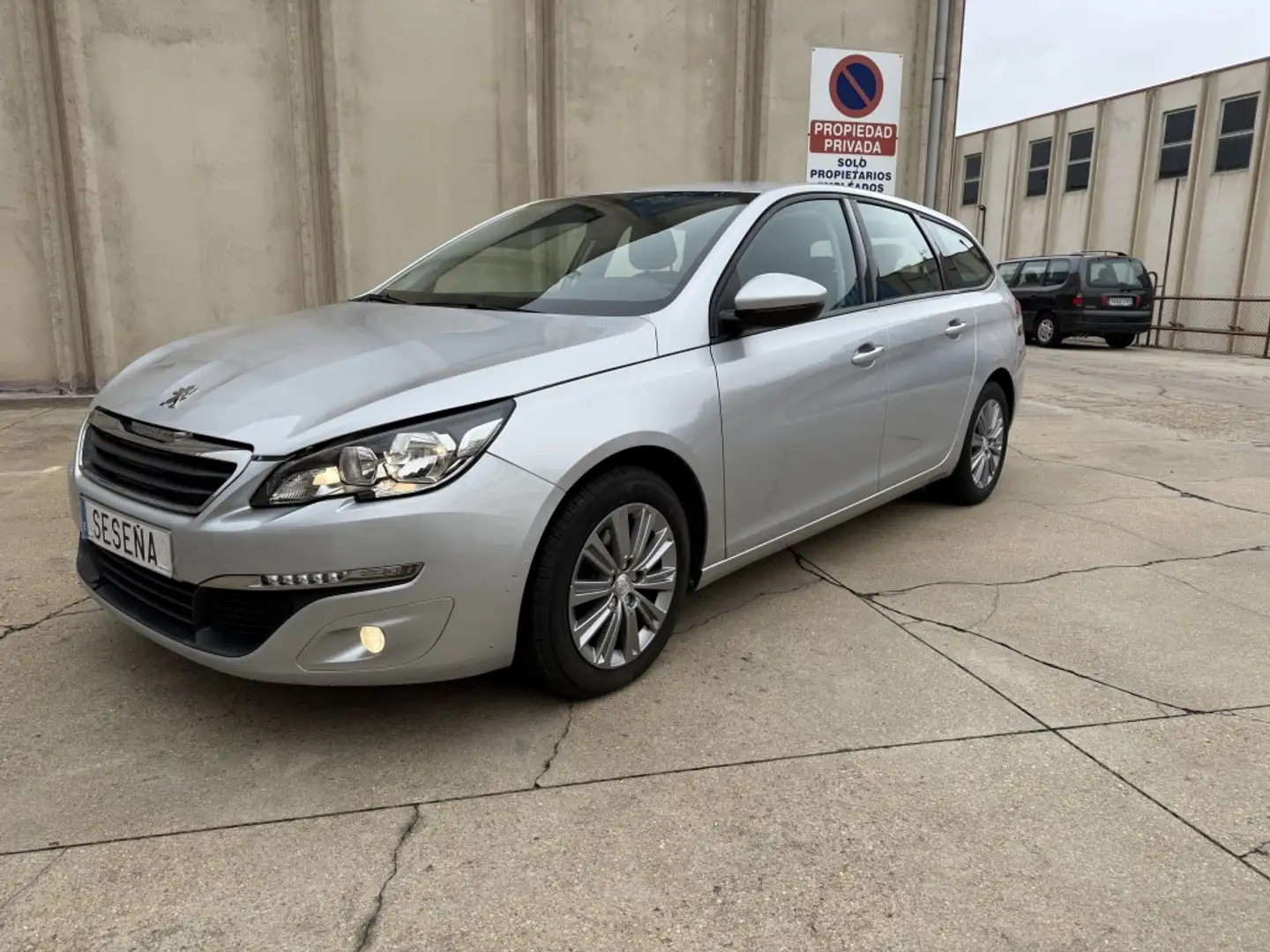 Peugeot 308 SW 1.6 BlueHDi Active 100 Gris - 1
