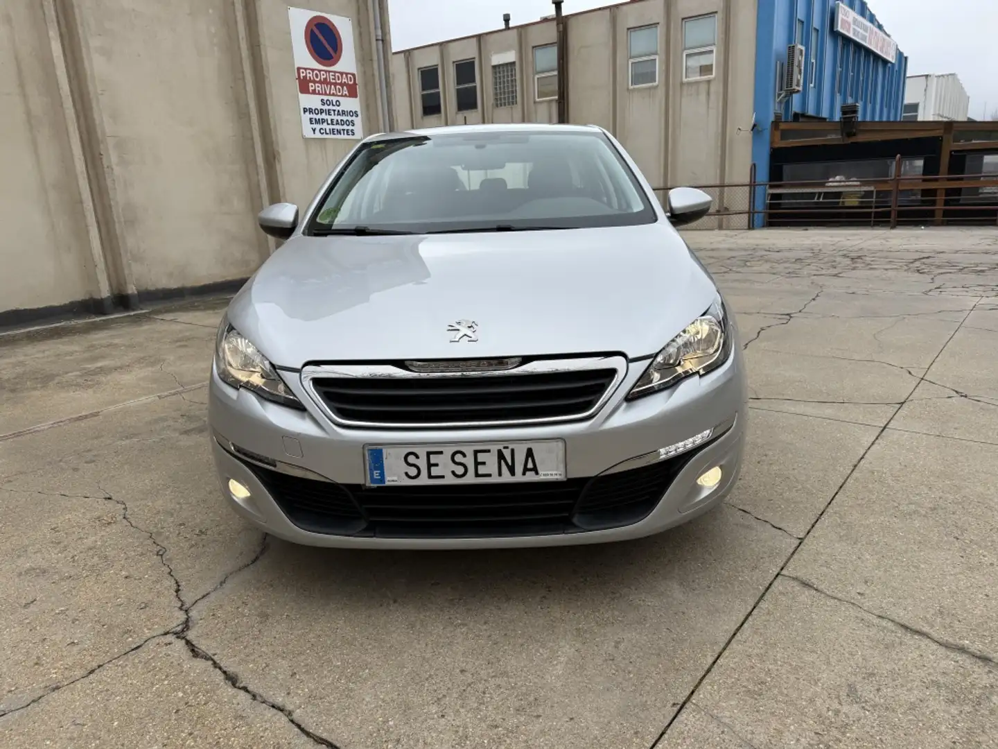 Peugeot 308 SW 1.6 BlueHDi Active 100 Gris - 2