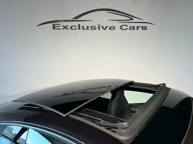 Porsche 911 view 10