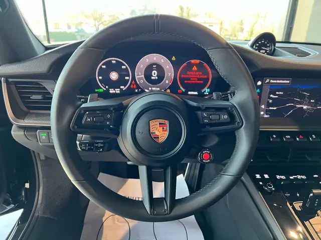 Porsche 911 view 15