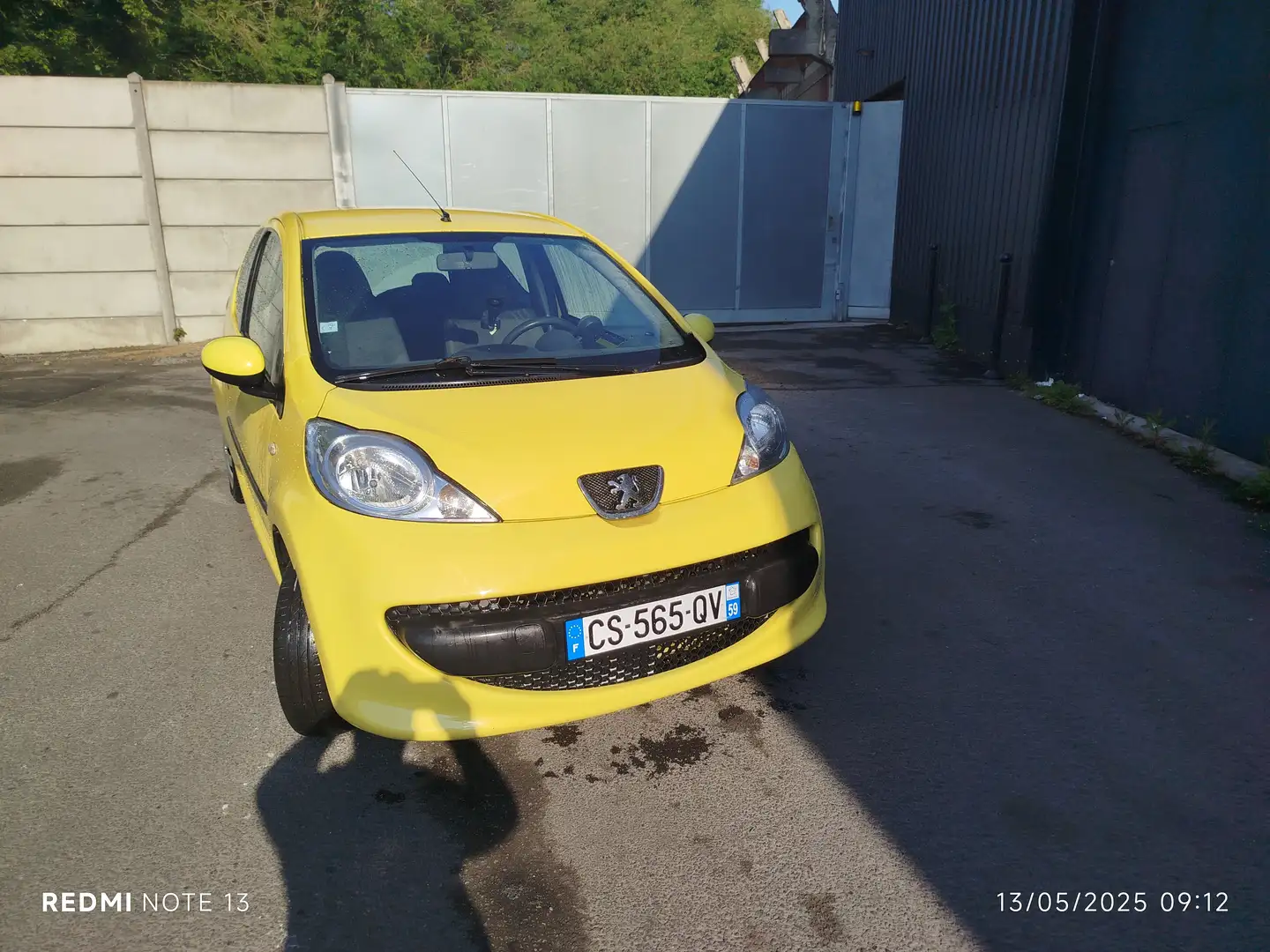 Peugeot 107 107 1.0e 12V 68ch BLUE LION GT Line Giallo - 2