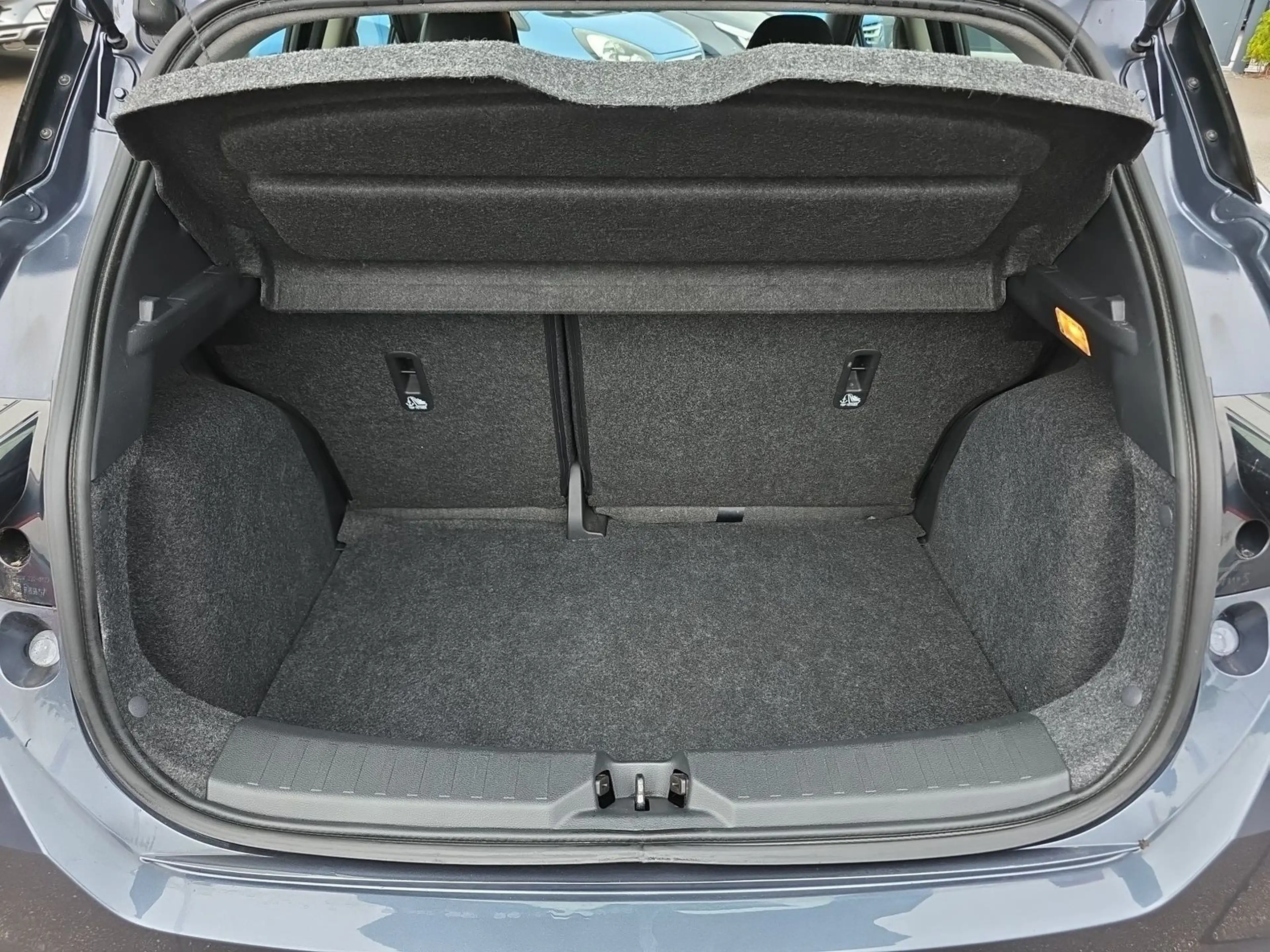 Nissan Micra 1.0 Navi Tempomat Sitzheizung Kamera Klima — photo 9