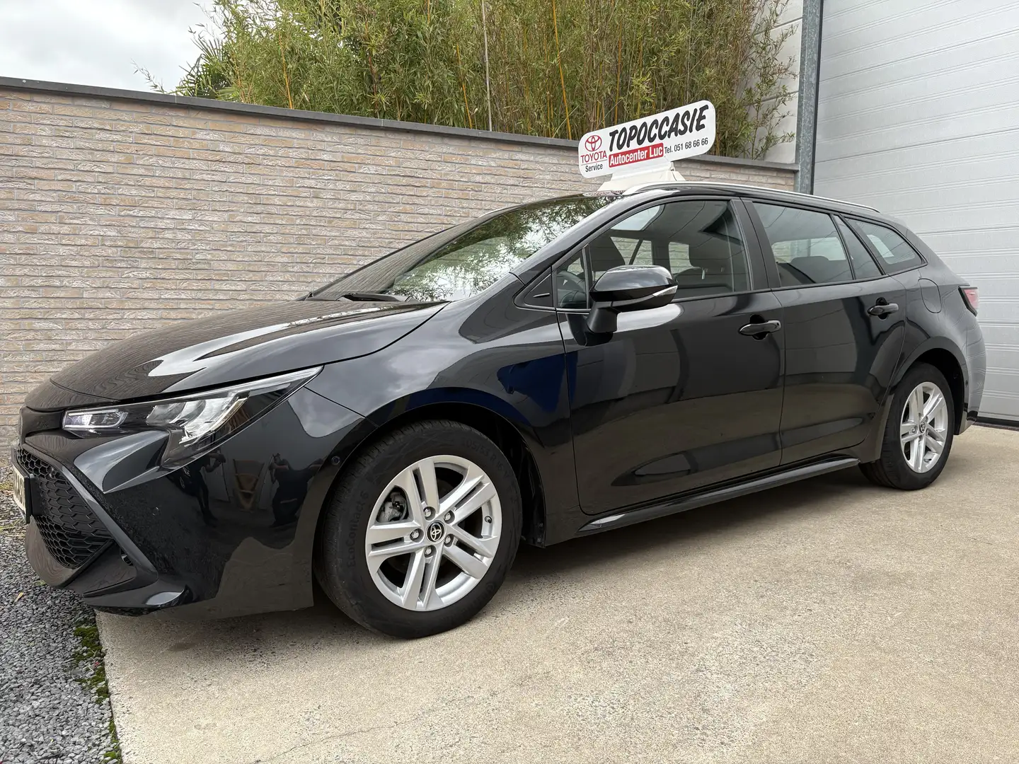 Toyota Corolla HYBRID BREAK / BUSINESS PACK / 22500km/ €20250+ Zwart - 1