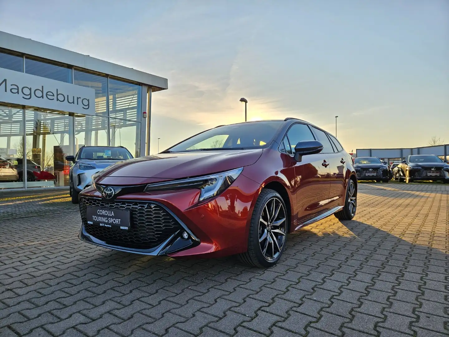 Toyota Corolla Touring Sports 2.0 GR Sport ACC DynLi narančasta - 2