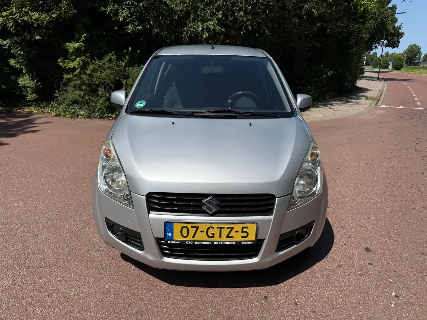 Suzuki Splash 1.2 Exclusive / Airco / Aux / Lm / Apk / Trekhaak Grijs - 2