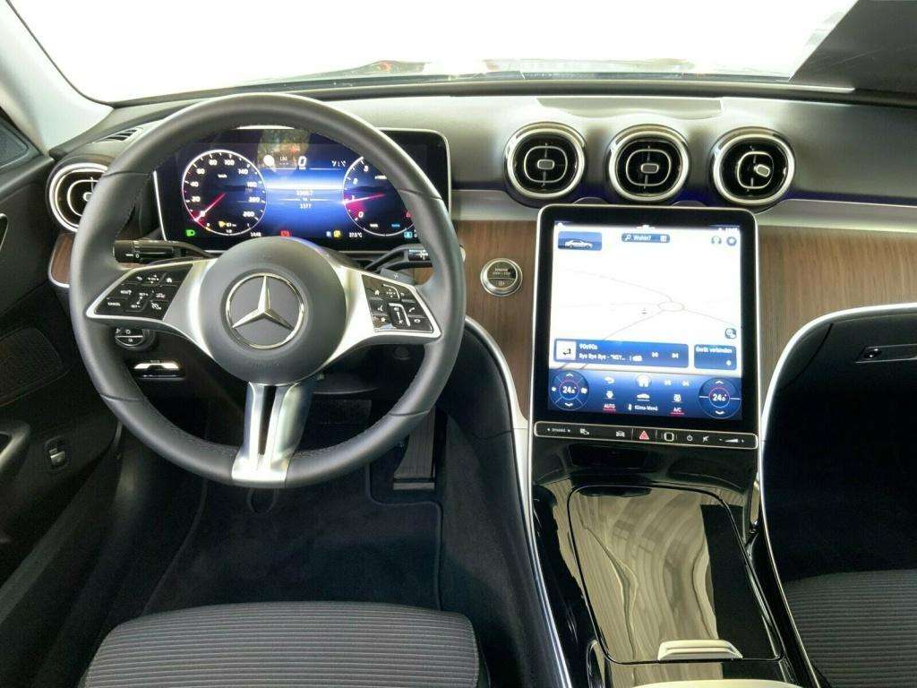 Mercedes-Benz C 180
