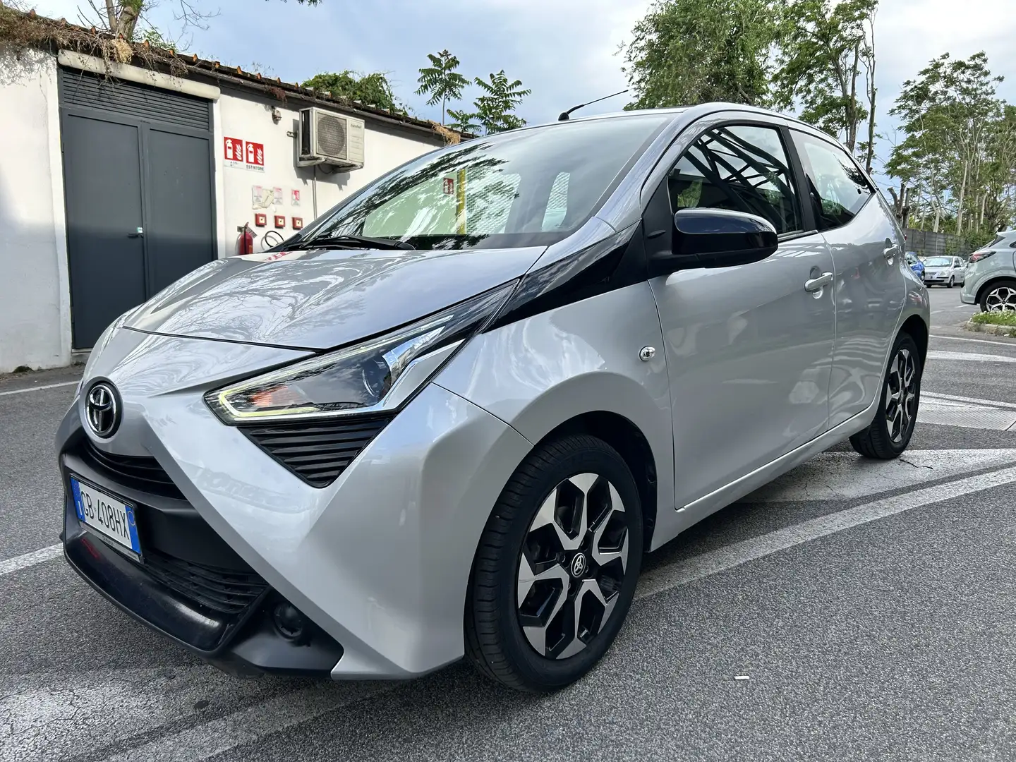 Toyota Aygo 1.0 x-play 72cv UNIPRO! 30000 KM! PERFETTA! Argento - 1