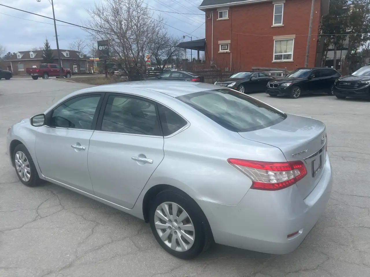 Nissan Sentra снимка Nissan Sentra