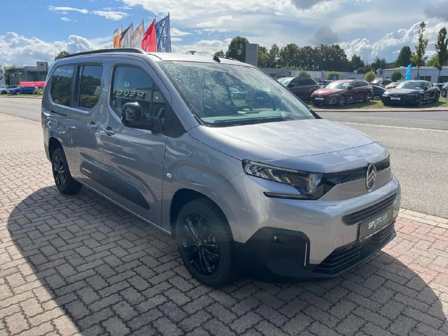 Citroen Berlingo Berlingo Max XL +Navi+Techno+Winter+7 Sitzer Argent - 2