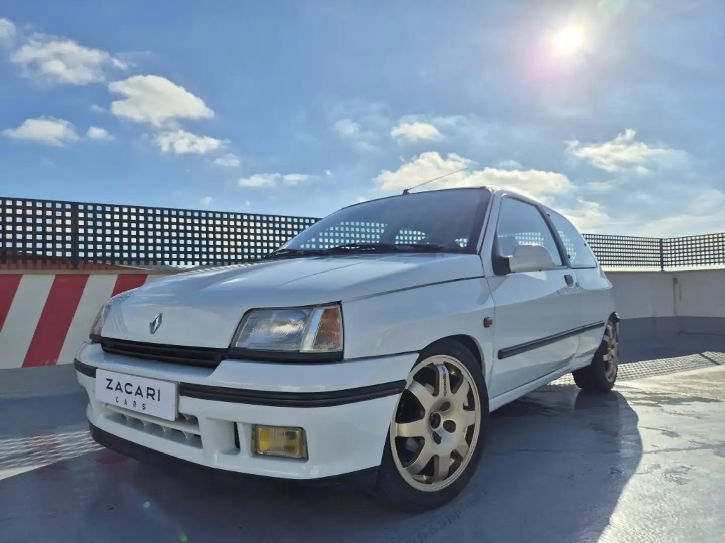 Renault Clio 1.8 16v Weiß - 1
