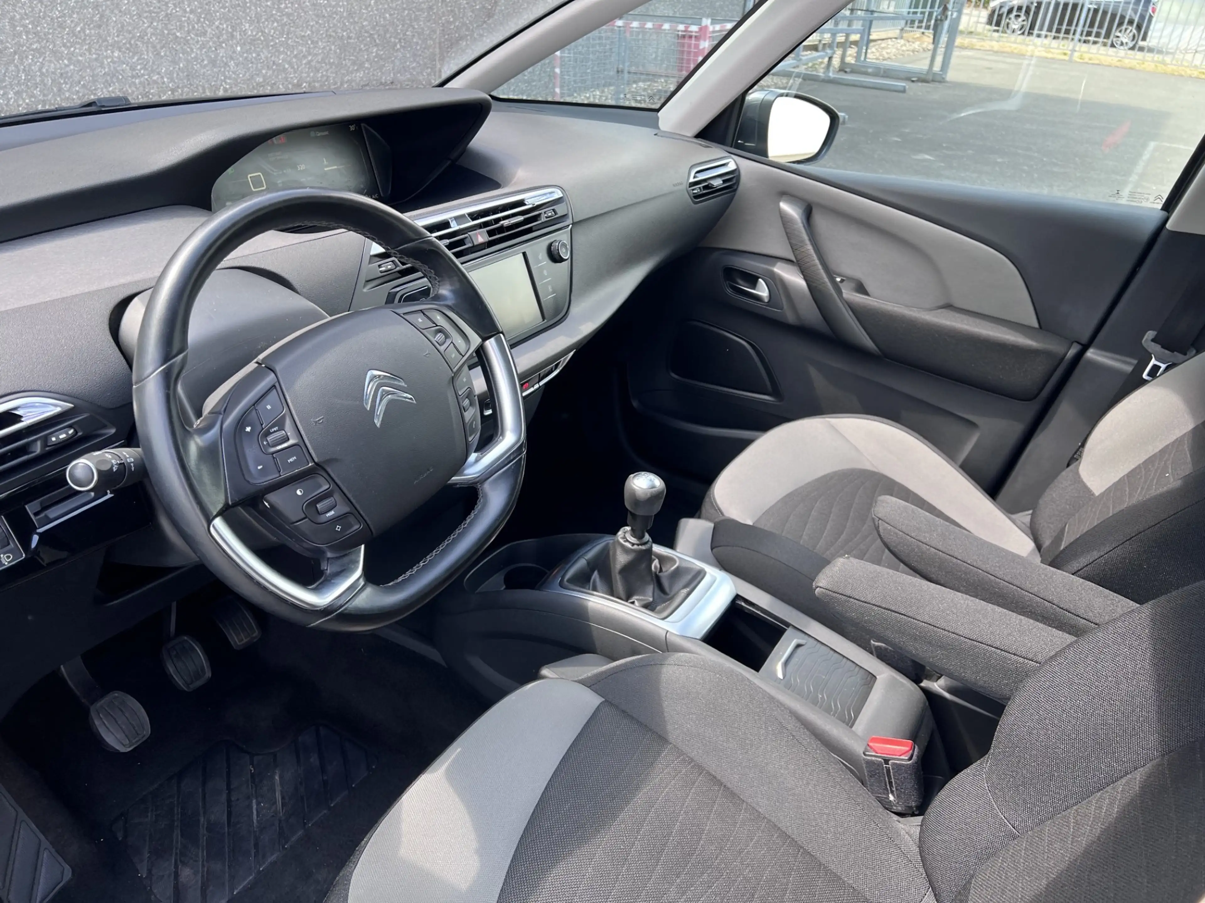Citroen C4 Picasso 1.2 130pk Intensive/ Clima/Digidash/Trekhaak — photo 6