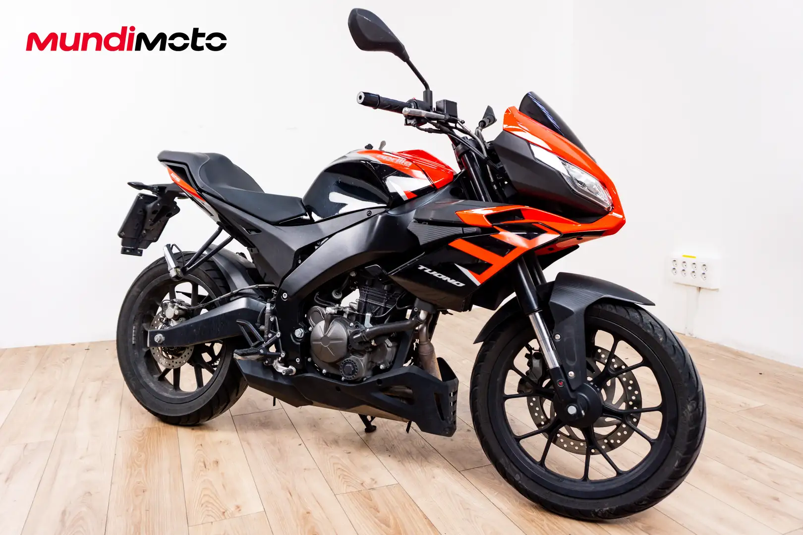 Aprilia Tuono - 2