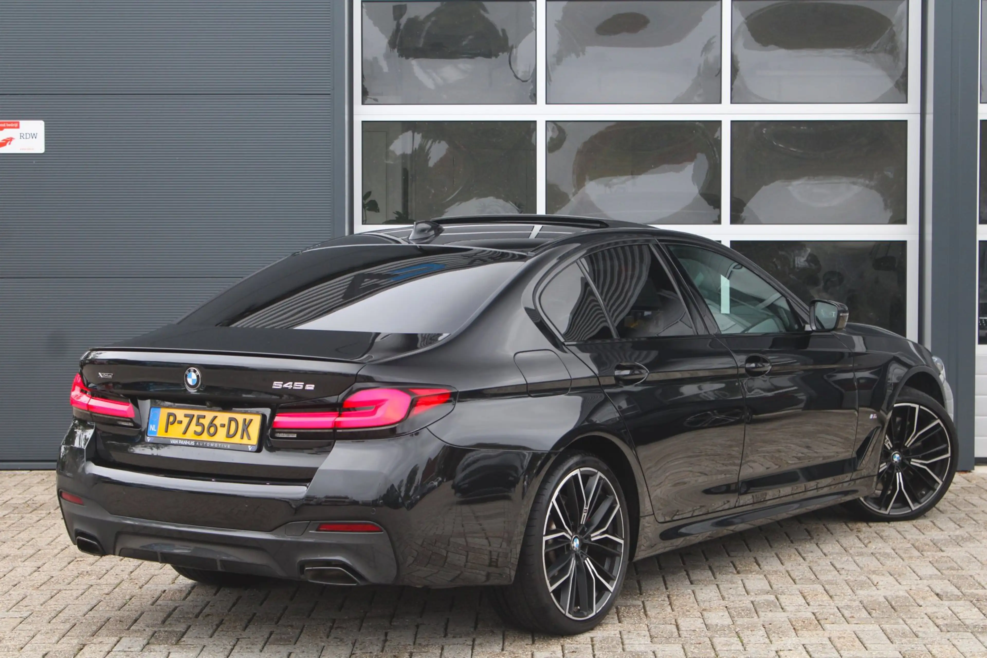 BMW 545 5-serie 545e xDrive M-Sport Org. NL| Pano | Laser — photo 2