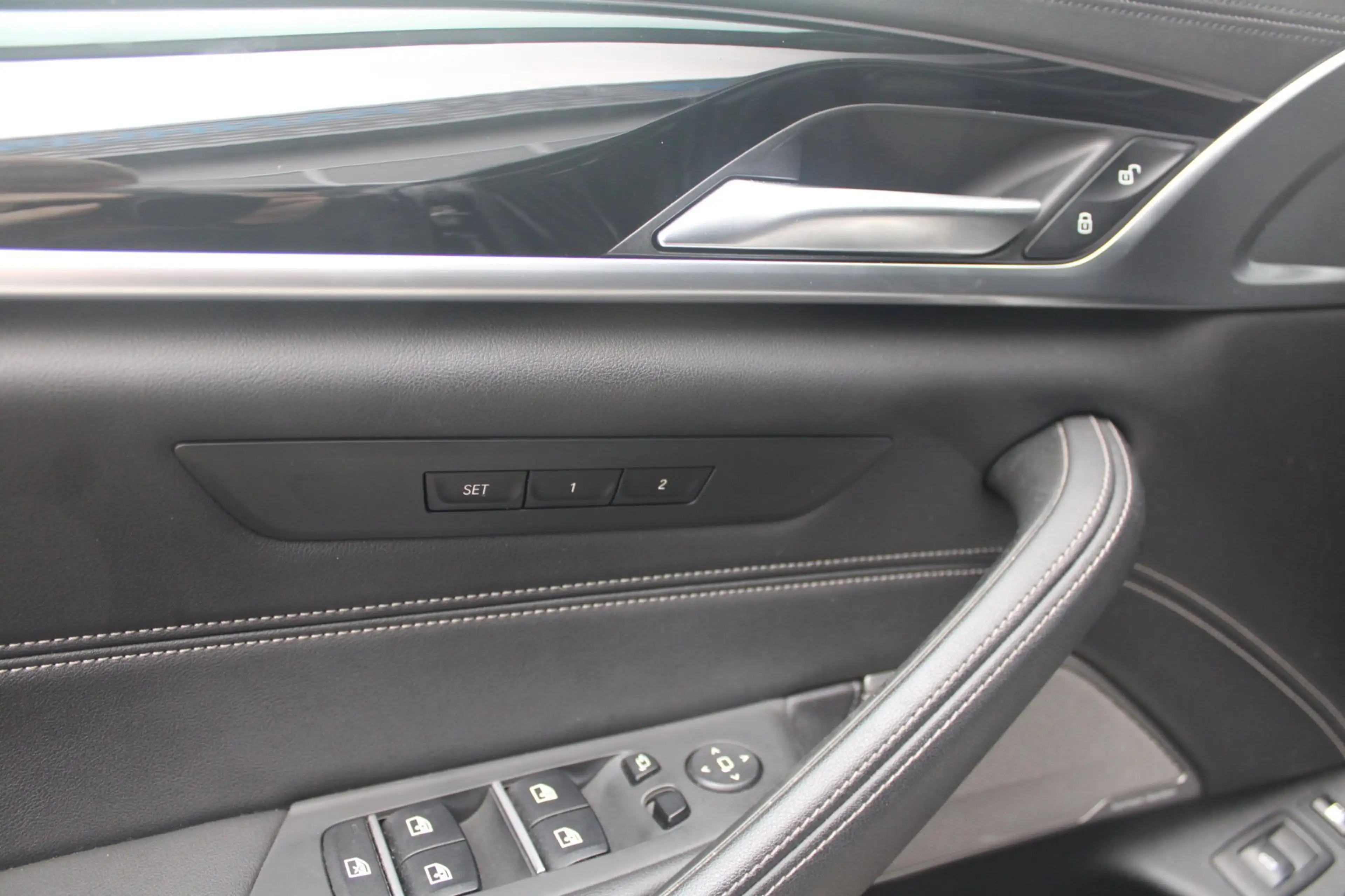 BMW 545 5-serie 545e xDrive M-Sport Org. NL| Pano | Laser — photo 13