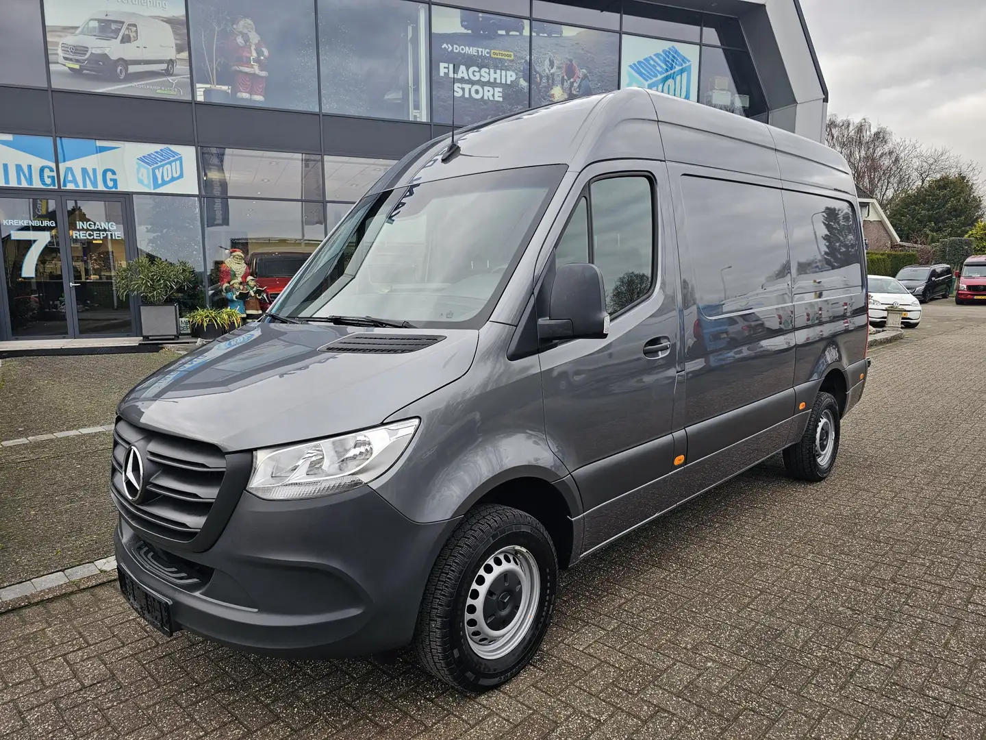Mercedes-Benz Sprinter 317 CDI L2-H2 * 3,5t trekgewicht * Camera * Trekha Grau - 1