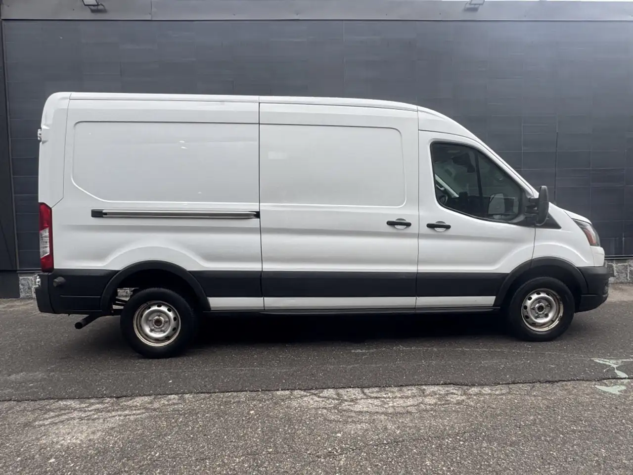 Ford Transit Cargo Van снимка Ford Transit Cargo Van