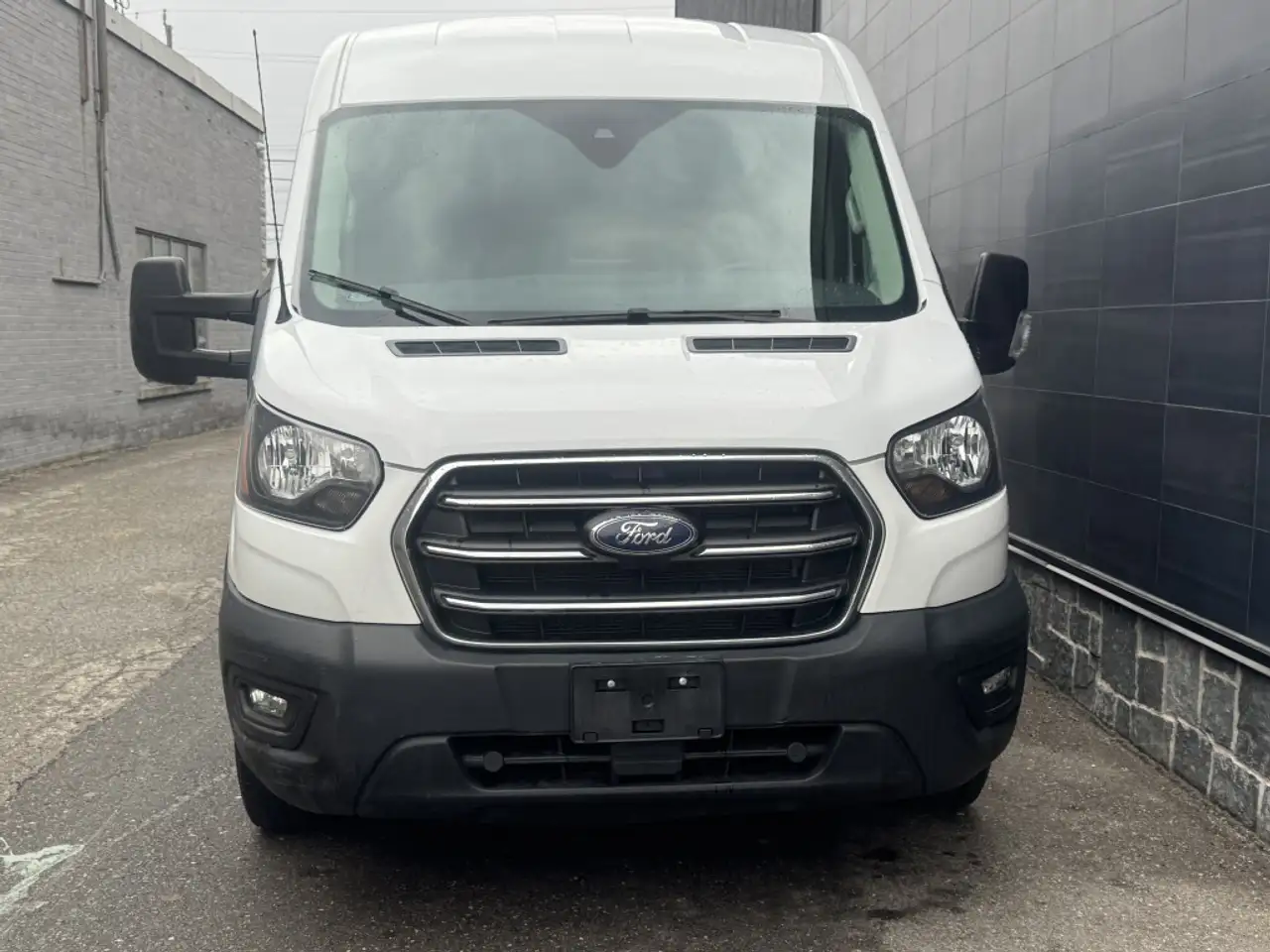 Ford Transit Cargo Van снимка Ford Transit Cargo Van