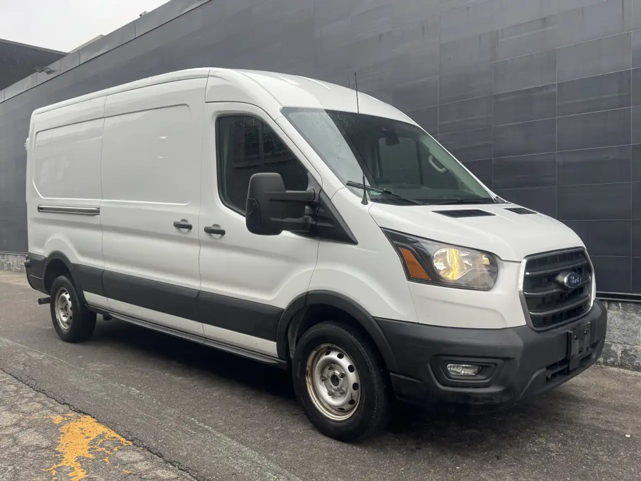 Ford Transit Cargo Van снимка Ford Transit Cargo Van