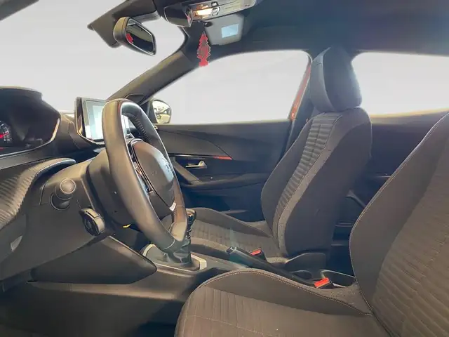 Peugeot 2008 view 7