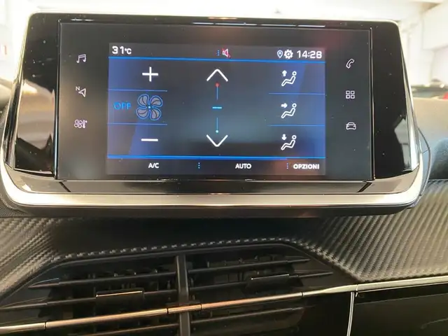 Peugeot 2008 view 10