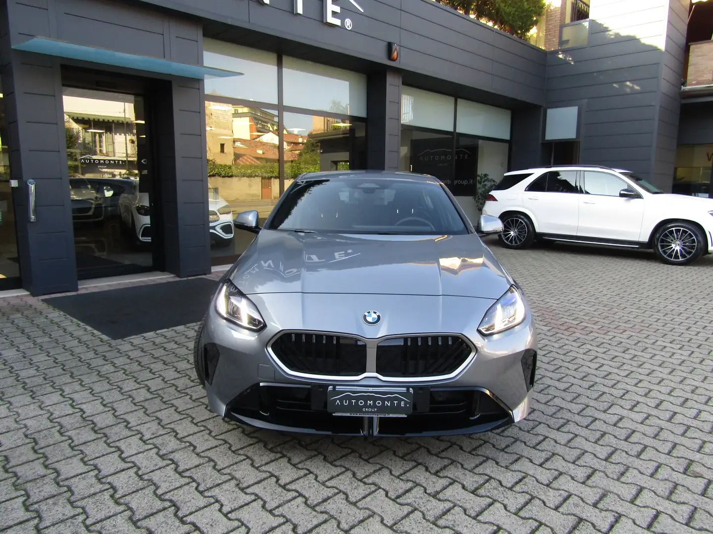 BMW 118 d MSPORT CAMBIO AUTO,LED,CERCHI 18,CARPLAY,AZIEND. Grigio - 2