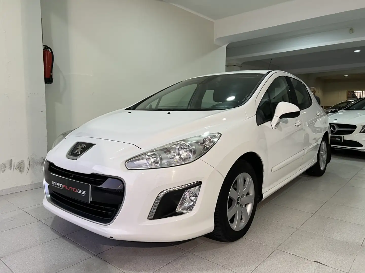 Peugeot 308 1.6HDI FAP Confort CMP Bianco - 1