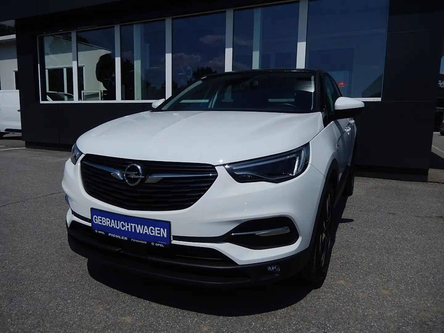 Opel Grandland X 1,2 Turbo Direct Injection Innovation Start/Stop Weiß - 1