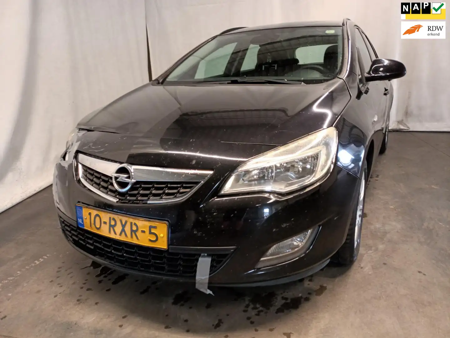 Opel Astra Sports Tourer 1.4 Edition - Airco - Export - Schad Zwart - 1