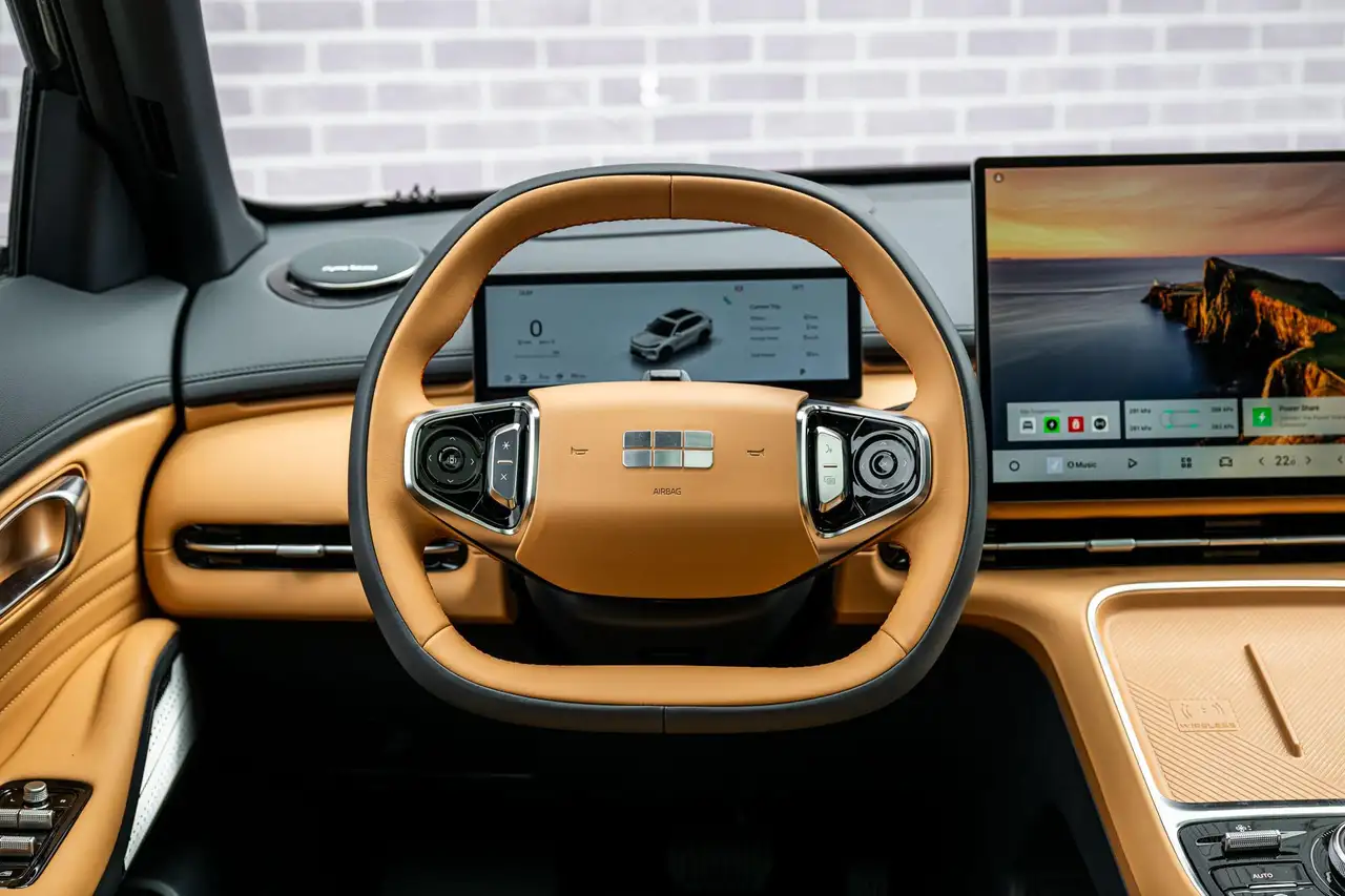 Geely Starray EM-i 2026 — фото 7