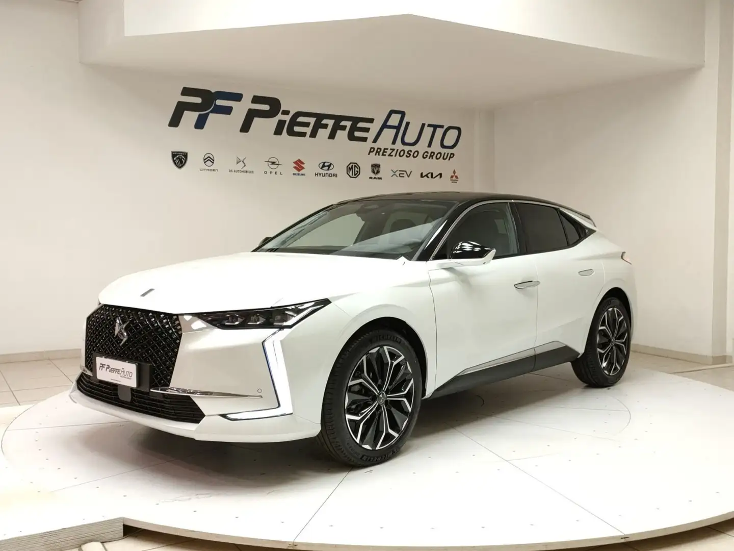 DS Automobiles DS 4 Crossback 4 2ª serie - DS 4 PureTech 130 aut. Rivoli Bianco - 1