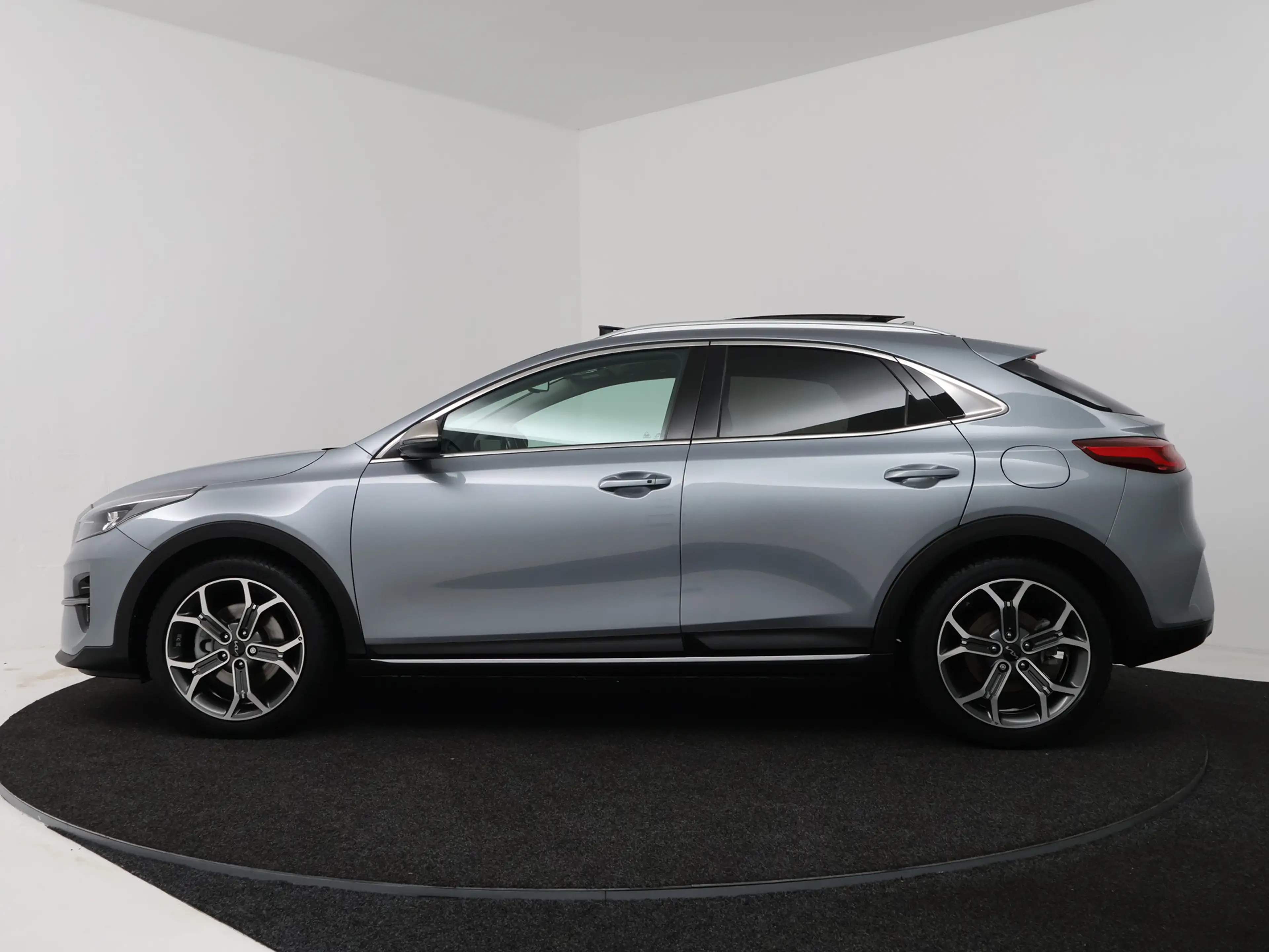 Kia XCeed 1.5 T-GDI MHEV ExecutiveLine | Leder | Trekhaak | — photo 3