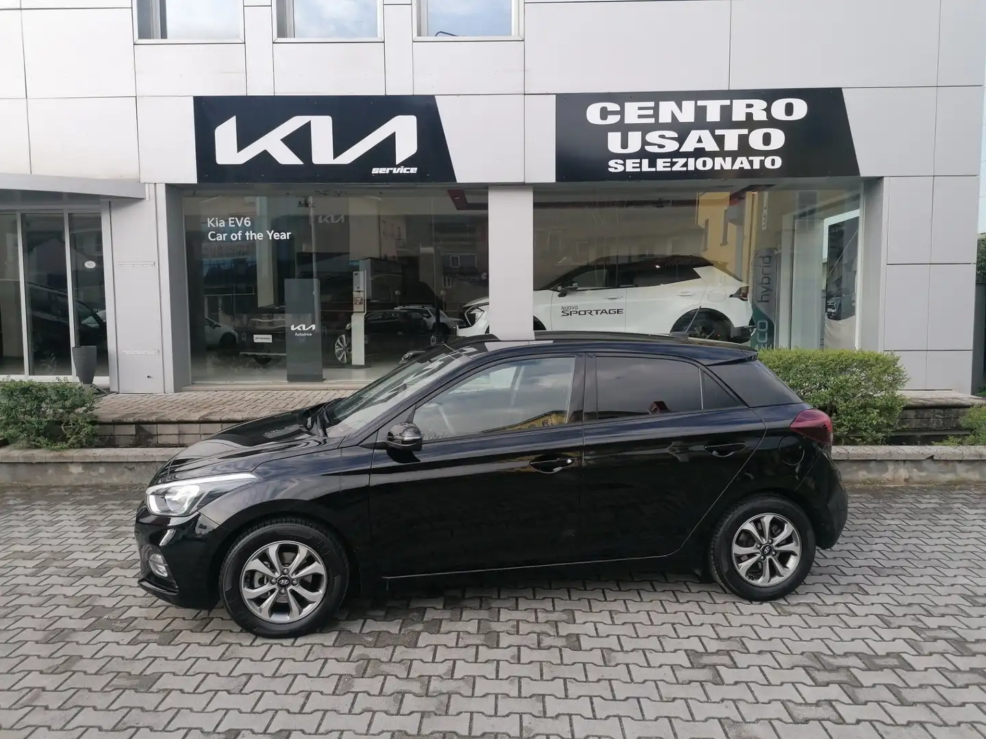 Hyundai i20 1.2 BENZINA/ GPL 5 porte Econext Connectline Nero - 2
