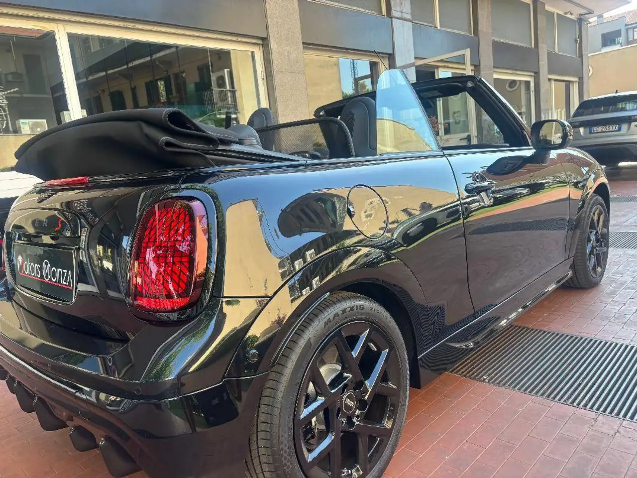 MINI John Cooper Works Cabrio 2026