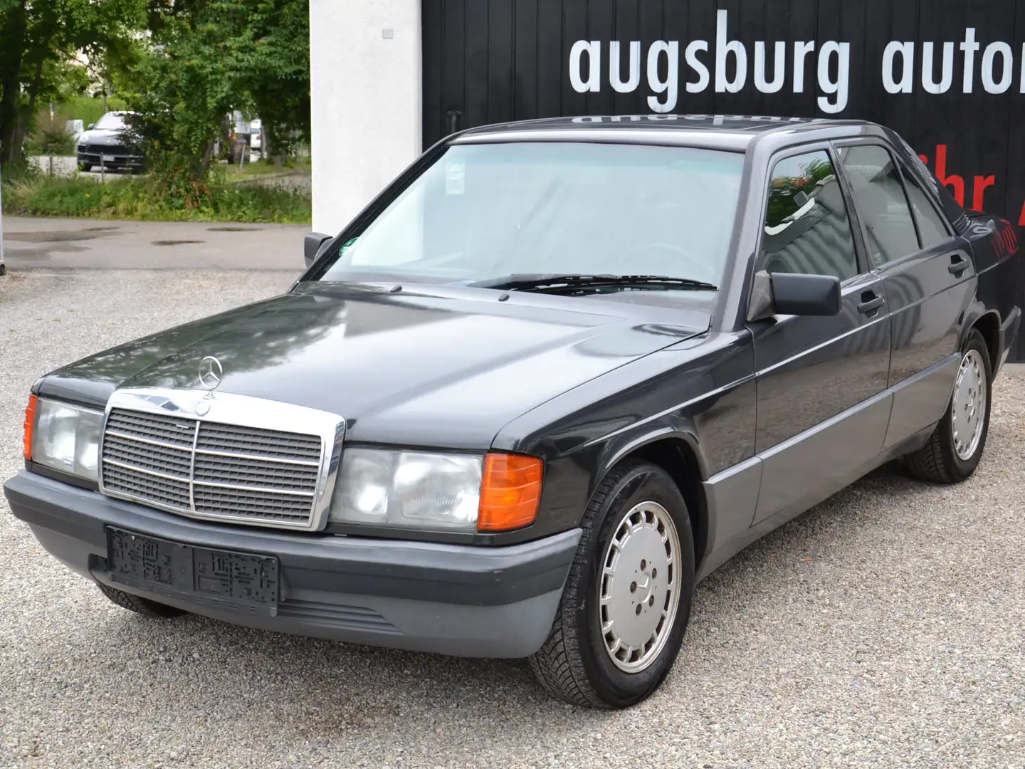 Mercedes-Benz 190 E 1.8  el.SSD  5.gang  org. Zustand Negro - 1