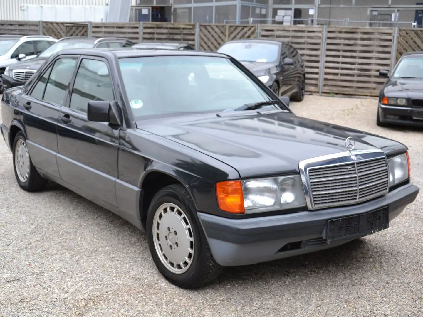 Mercedes-Benz 190 E 1.8  el.SSD  5.gang  org. Zustand Negro - 2