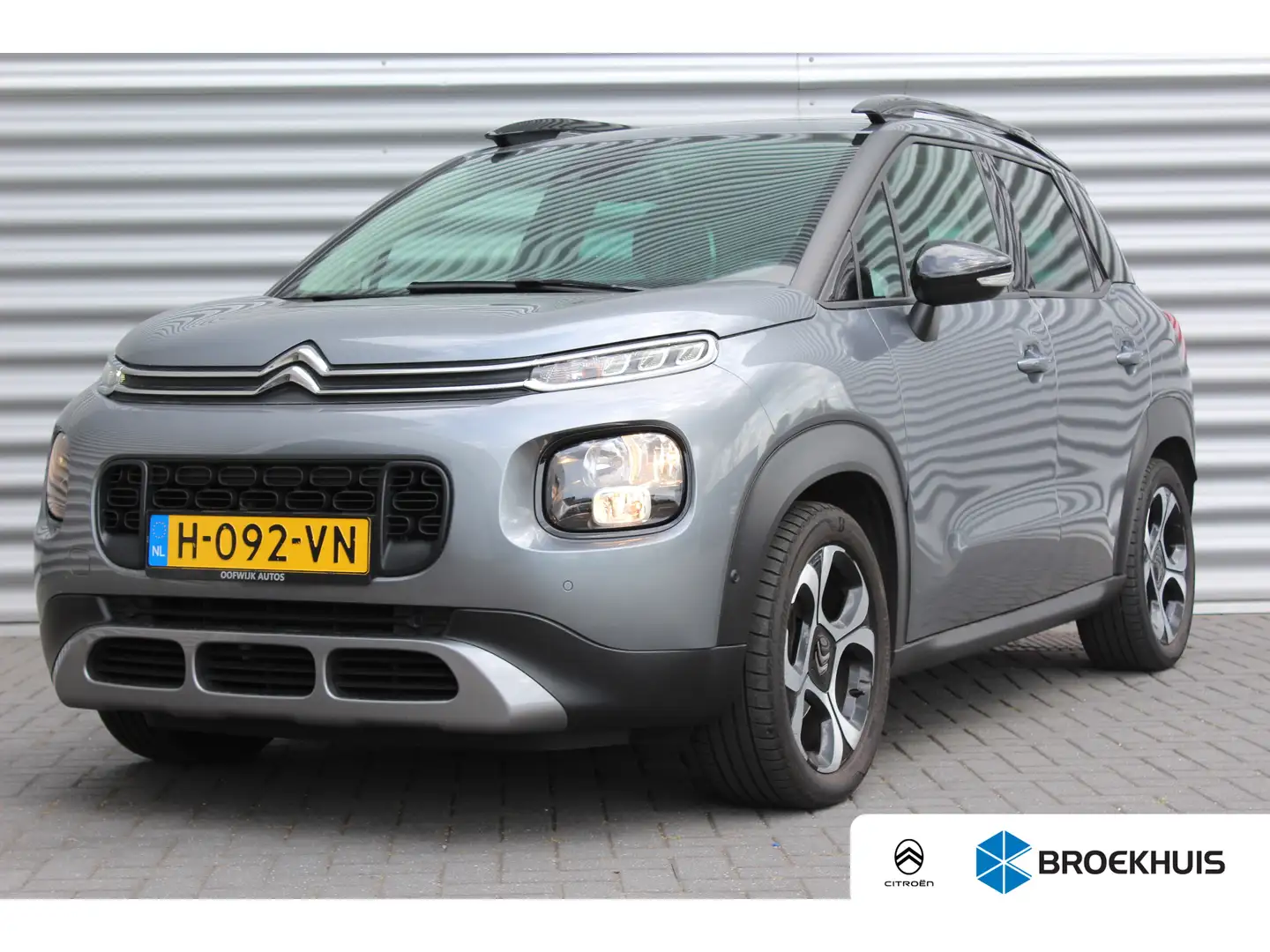 Citroen C3 Aircross Citroën 1.2 PURETECH 110PK SHINE / NAVI / CLIMA / Gris - 1