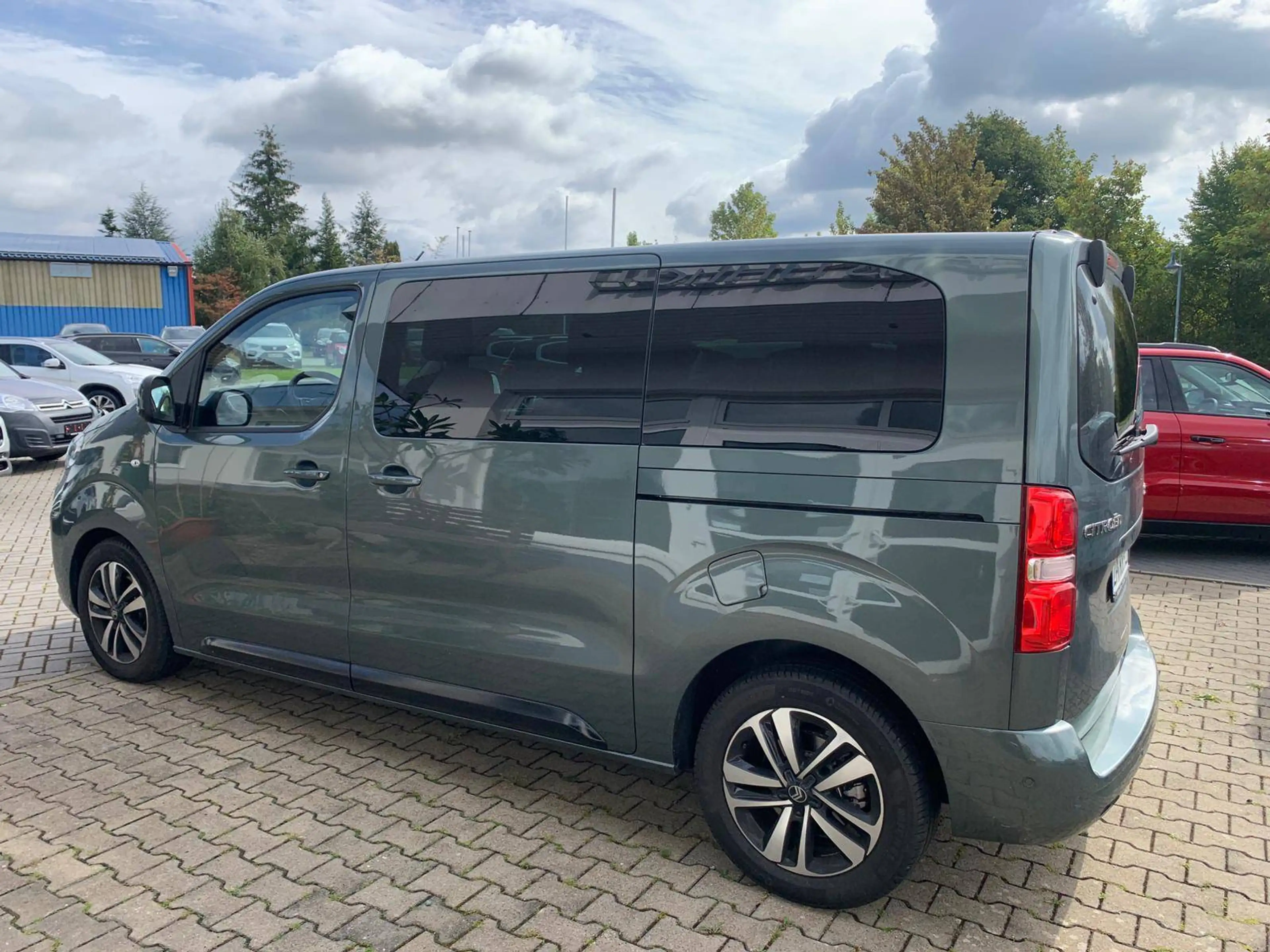 Citroen Spacetourer Plus M — photo 2